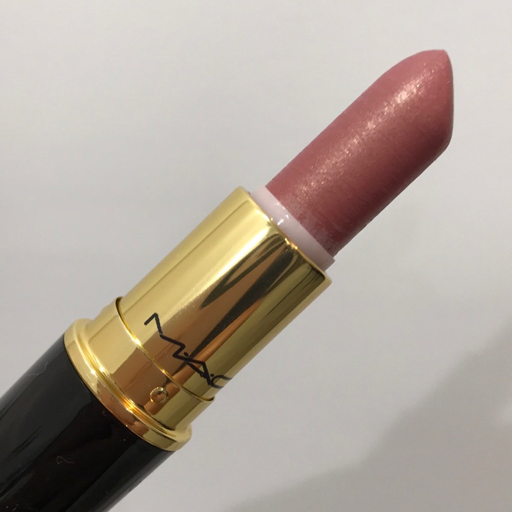 MAC Lipstick in Mellow Mood. RARE.